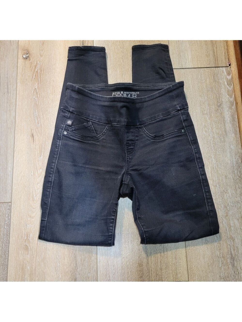 Rock & Republic Black Jeggings Size 4